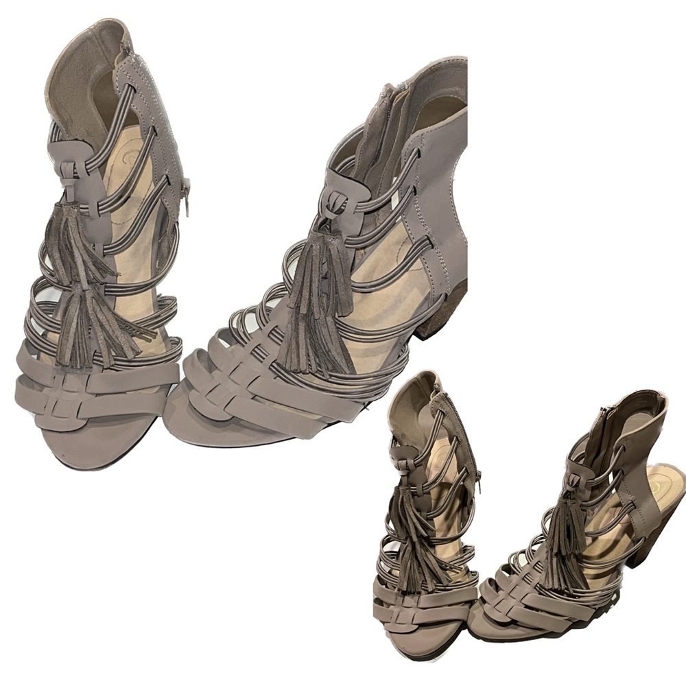 C Comfort Beige Sand Colored Zip Up / Fringe Detailed Wedges Size 10M